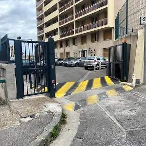 T4 A Deux Pas De La Gare St Charles Marseille