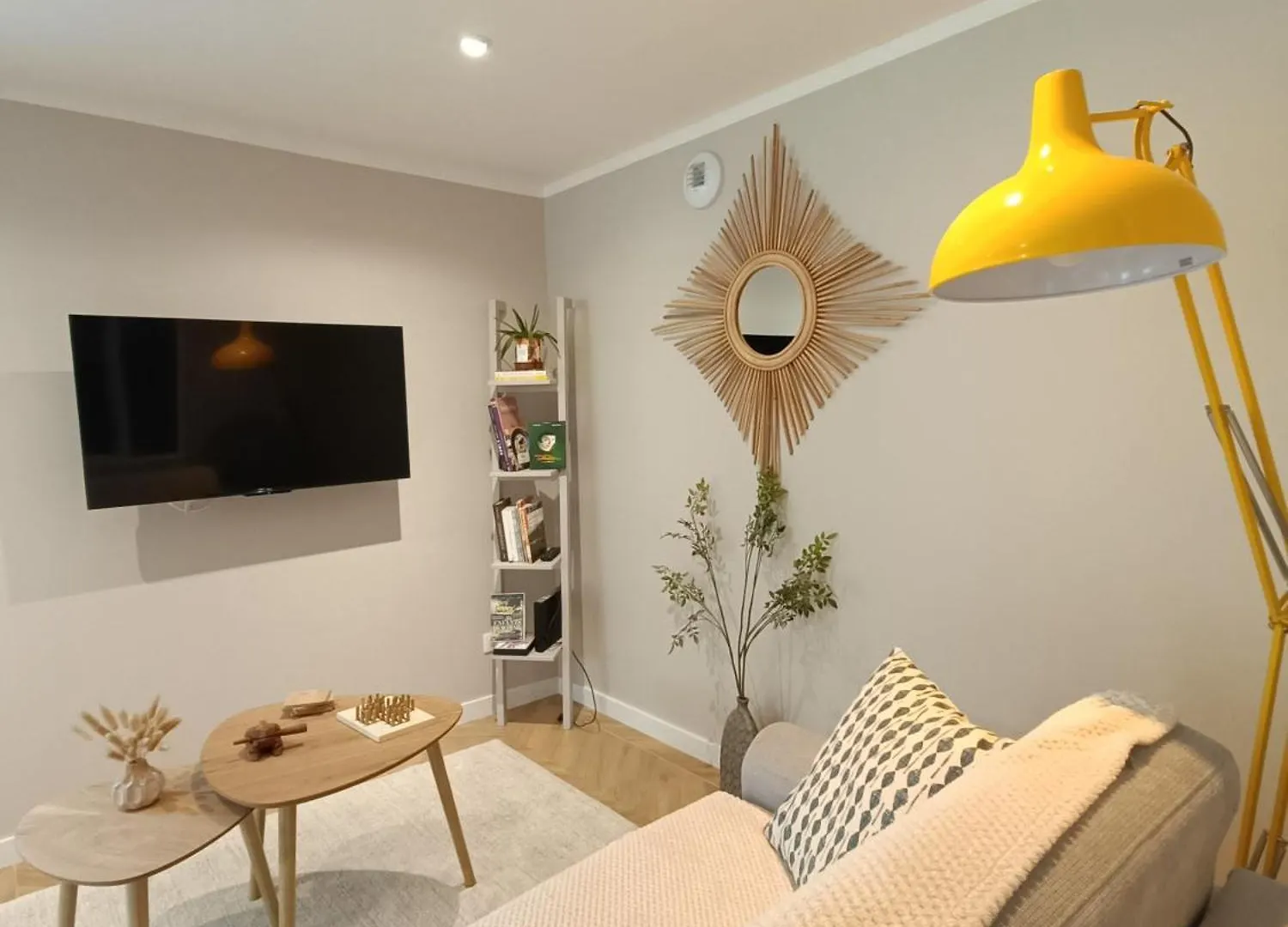 Apartment Le Jardin De Nigelle , Bas De Villa En Provence Mallemoisson